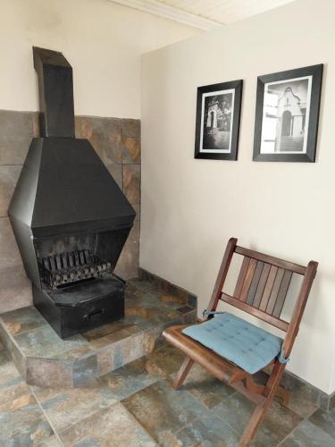Shallow Pig Cottage in Riastuine AH
