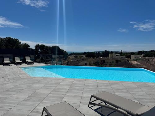 Apartment, Rooftop Pool, Gym & Garden