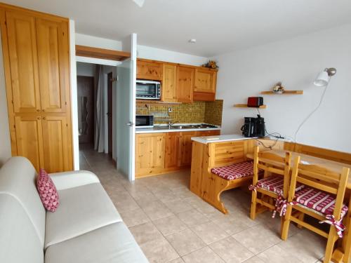 Résidence Arzerier - Studio confort plein sud, parking, proche pistes et commerces MAE-3034