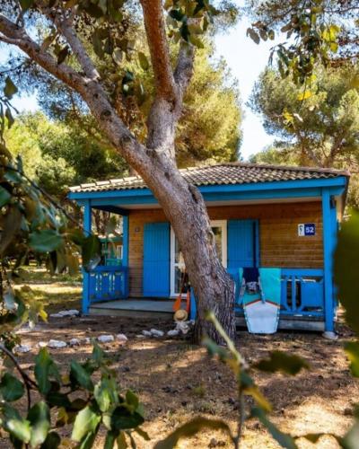 Camping Chalets de la mer - Chalet Marine 3 pièces 4 personnes climatisé MAE-3851