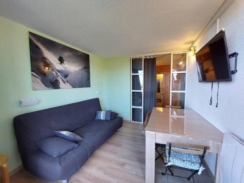 Résidence Belles Challes - Très beau studio rénové pour 4 personnes, skis aux pieds et proche des commerces dans le village du Charvet à Arc 1800 MAE-1404