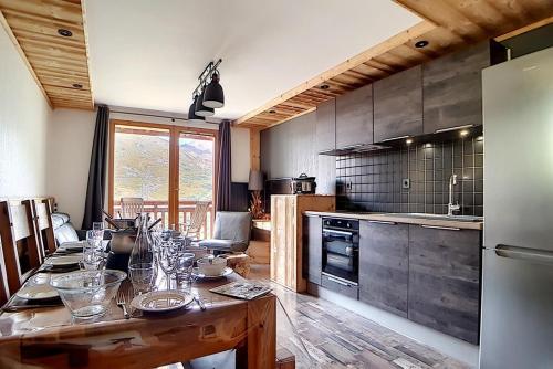Résidence Valmonts A - Appartement duplex rénové · Départ ski aux pieds · Balcon MAE-9904