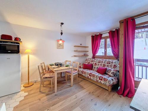 Résidence Carlines Ii - Appartement lumineux · Accès direct aux pistes · Balcon vue sur les pistes MAE-2234