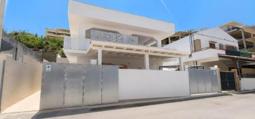 Orsa Minore Suite and Sky