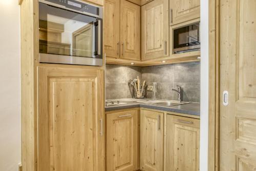 Résidence Alpinea - Appartement cosy rénové proche des pistes MAE-4924 (Residence Alpinea - Appartement cosy renove proche des pistes MAE-4924) in เมอรีแบล