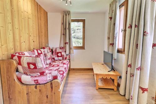 Résidence Grand Bois B - CONFORTABLE 2 PIECES + CABINE, SKIS AUX PIEDS ET PROCHE DES COMMERCES MAE-3234