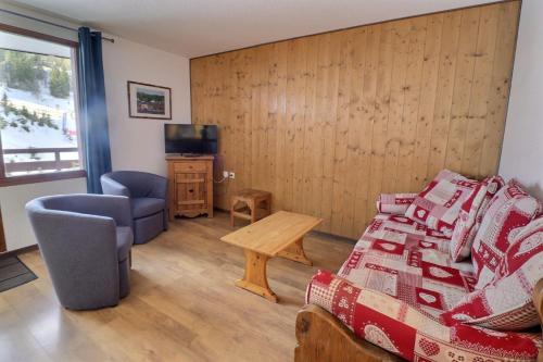 Résidence Grand Bois B - CONFORTABLE 2 PIECES, SKIS AUX PIEDS ET PROCHE DES COMMERCES MAE-3264
