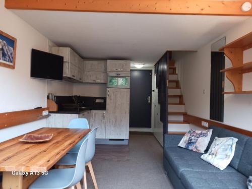 Résidence Aiguille Grive Bat Iii - Appartement 3 pièces 6 personnes à Arc 1800 au pied des pistes dans le quartier de Charmettoger MAE-0441