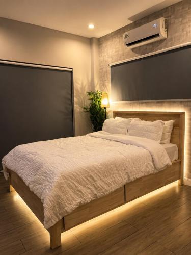 Luxurious 1-Bedroom Condo in Port of Spain - image 4
