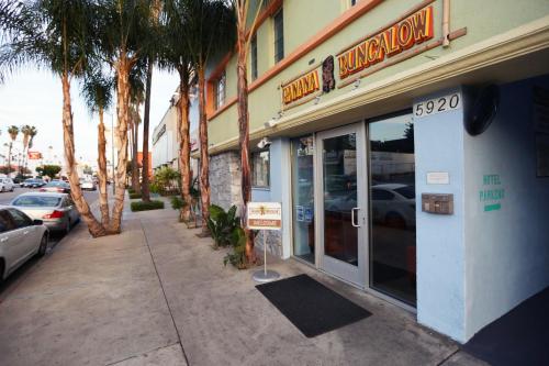 Banana Bungalow Hollywood Hotel & Hostel in Los Angeles, USA