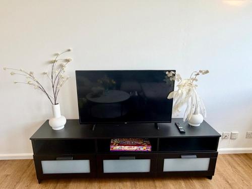 Brighton 2 Bed - Sleeps 6 - Monthly Stays - image 5