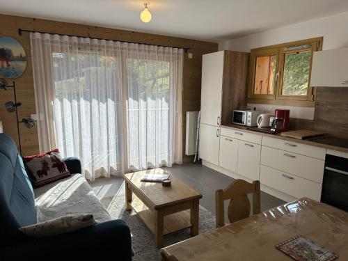 Chalet Flore - CHALET FLORE MAE-6641