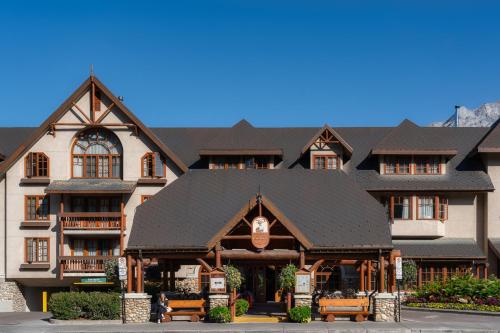 숙소 외관, 밴프 카리부 로지 앤 스파 (Banff Caribou Lodge and Spa) in 밴프