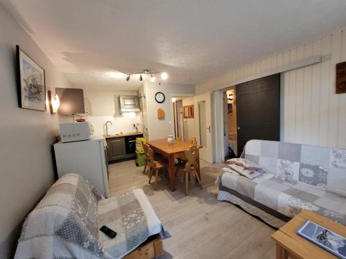 Résidence Erable - Appartement 2 pièces coin montagne - 5 personnes MAE-7781