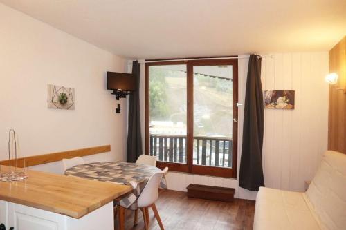 Résidence Les Carlines - Studio équipé pour 4 personnes vue pistes MAE-2304