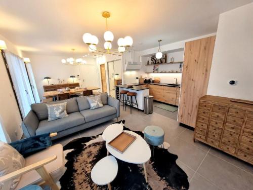 Résidence La Croisette - Très bel appartement, spacieux, lumineux, proximité immédiate centre MAE-0011