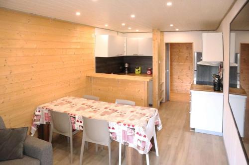 Residence Le 1650 - Appartement pour 6 personnes cœur de station des Orres 1650 MAE-6283