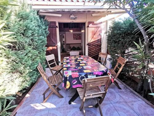 Résidence Maisons De La Plage - Confortable villa deux pièces avec mezzanine pour 6 personnes à Port Leucate. Réf: 1MPL_126 MAE-4794