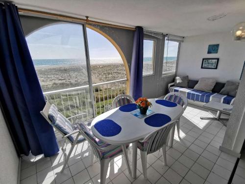 Résidence Copacabana - Appartement deux pièces pour 4 personnes avec très belle vue sur mer. Réf: 1COP_825H MAE-6224