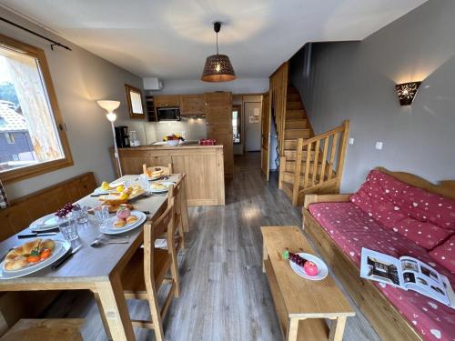 Résidence Le Hameau Des Rennes - Appartement 6 personnes - Les Chalets Des Rennes MAE-0023