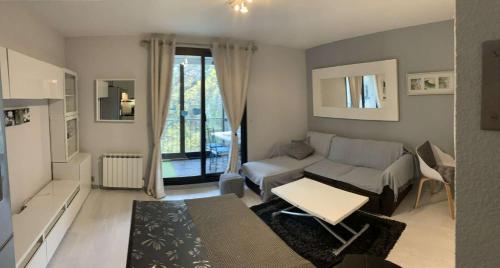 Résidence Luberon Loisir - Appartement Front du Lac et Verdure dans Domaine avec Piscine et Tennis MAE-8834