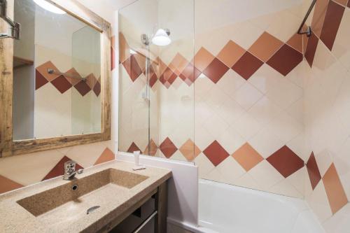 Shower, Residence Les Ravines - maeva Home - Studio 4 personnes Selection MAE-3344 in Meribel Center