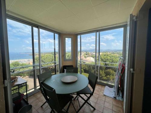 Résidence Grand Large - Appartement T3 remis a neuf MAE-1034