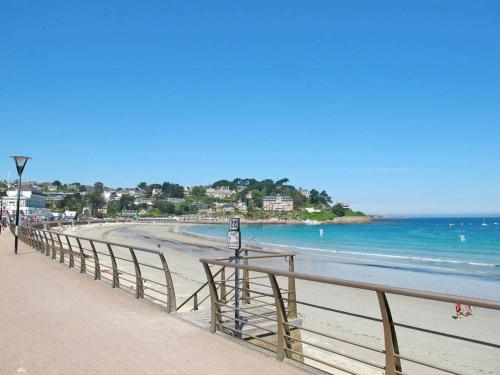 Résidence Le Casino - Appartement devant la plage vue mer parking privé MAE-6404