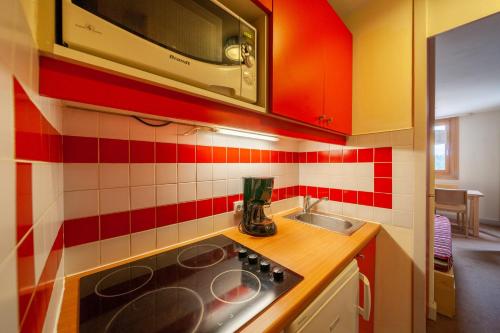 douche, Résidence Plagne Lauze - maeva Home - Studio 4 Personnes - Sélection MAE-6654 (Residence Plagne Lauze - maeva Home - Studio 4 Personnes - Selection MAE-6654) in La Plagne