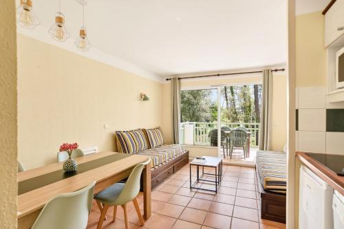 Le Domaine du Golf de Pinsolle - maeva Home - Appartement 2 pièces 5 personnes - Confort MAE-7574