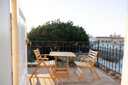 EYZ Batroun Old Souk- By EYZ Holiday Homes in Batroun