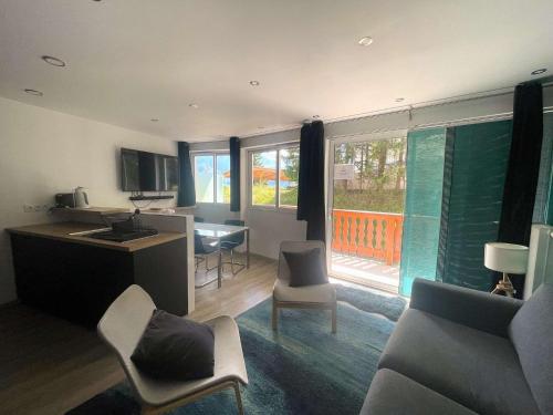 Résidence Midi - Les Deux Alpes – Appartement tout confort avec balcon plein sud et vue sur la Muzelle MAE-5511