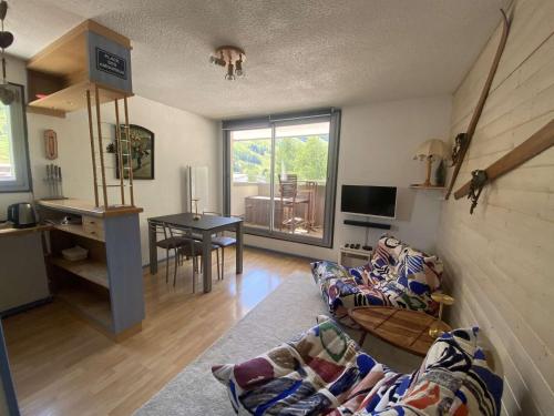 Résidence Kandahar - Tout confort à la montagne – T2 de 36 m² avec balcon sans vis-à-vis et décoré avec goût MAE-4503