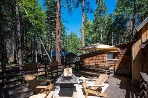 Hidden Creek Cabin Rustic Forest Retreat in Porterville