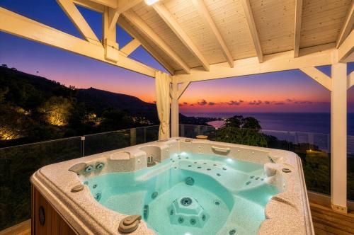 Tesis özellikleri, Pomos View Villa in Pomos