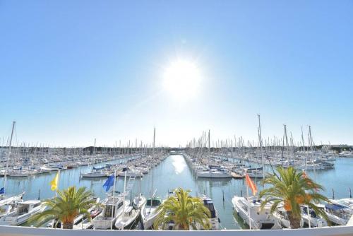 Résidence Le Grand Pavois - Studio cabine climatisé vue port à Port Camargue MAE-7171