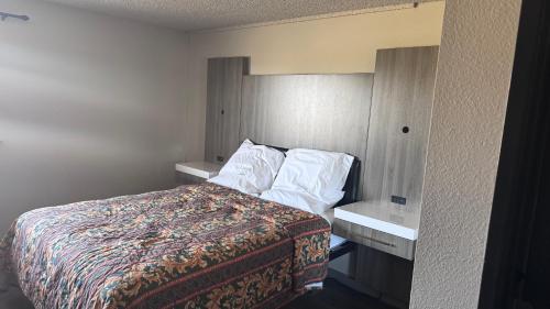 Midway inn in Bremerton (WA)