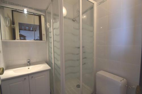 淋浴, Résidence Le France - Studio 2 pers - LE FRANCE - 715FR - PLAGNE CENTRE MAE-8914 (Residence Le France - Studio 2 pers - LE FRANCE - 715FR - PLAGNE CENTRE MAE-8914) in 拉普拉涅