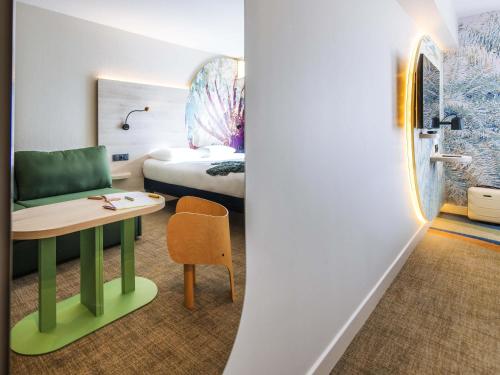 ibis Styles Antibes Room Type - Quadruple Room