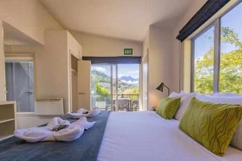 Pinewood Queenstown in Queenstown