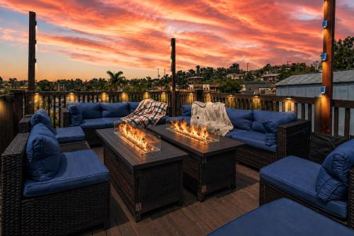 HotTub, Movie theater, Fire pits, Downtown view