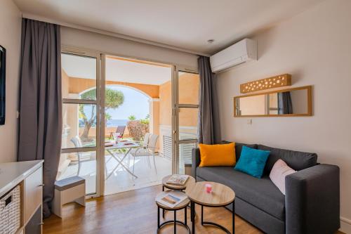 Résidence le Village de Cap Esterel - maeva Home - Appartement vue mer 2 pièces 4 personnes - Prestige - super Home MAE-2171