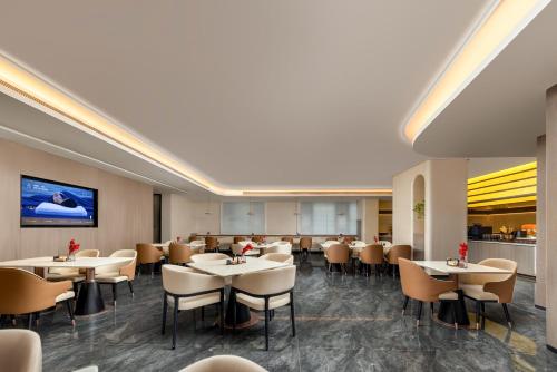 Restaurant, Atour Hotel Beijing Happy Valley Scenic Area Metro Station in Happy Valley