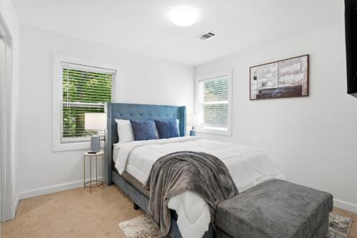 Stylish, Bright 3BR Retreat Near Downtown ATL in Vine City