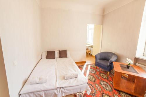 Heart of Old-Town Apartments - image 13