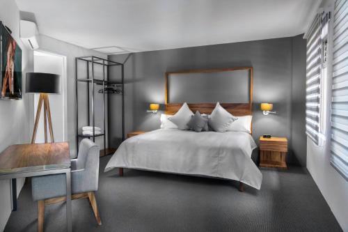 90854422 Hotel Boutique Abad