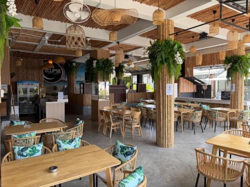 Eclipse Hostel and Bar 3