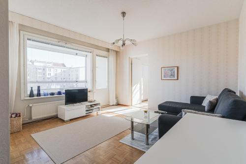 Free Parking & Private Balcony