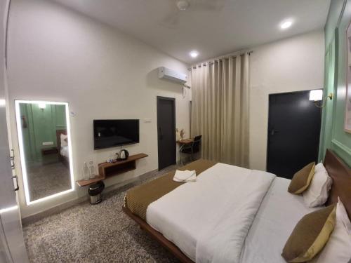 hotel photo