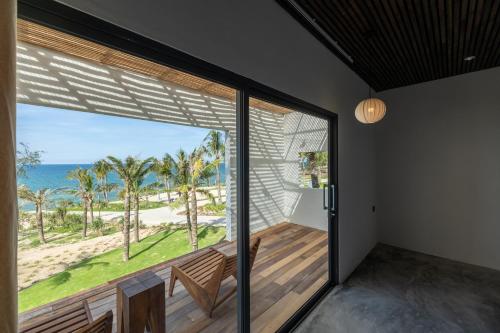 Rucha Beachfront Retreat in Thuan An Beach